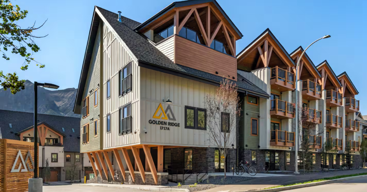 book vacation suite Canmore Golden Ridge Collection mountain views