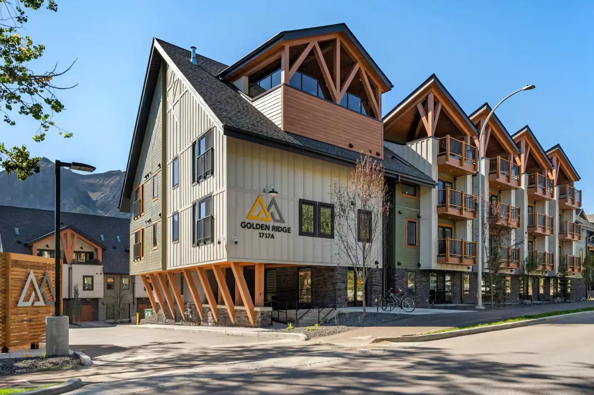 Luxury Canmore Vacation Rentals near Banff